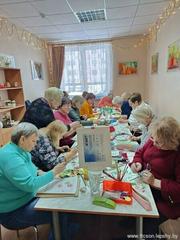 ПОГРУЗИТЬСЯ В ВОЛШЕБНЫЙ МИР ВМЕСТЕ С АРТ-СТУДИЕЙ «КАРТИНЫ ГУАШЬЮ»