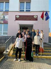 Сотрудники территориального центра начали субботнее утро с настоящего марафона чистоты!