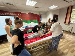 Состоялось обучающее занятие "Школы ухода" за маломобильными людьми.                               